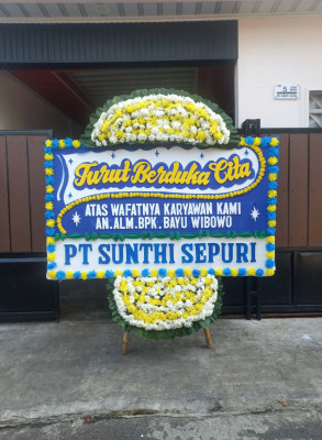 Papan Bunga Duka di Fanayama
